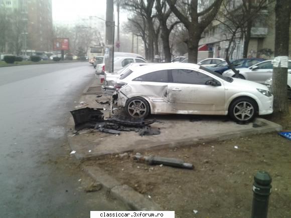 Cretini in trafic - Ma gandesc,daca intrat in acel magazin,stateam la - Discutii libere
