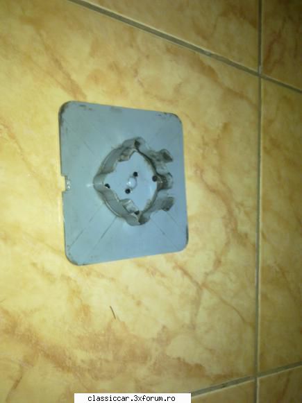 Cumpar capace pentru jante aluminiu de Opel - Vedere din spate - Cumparari piese
