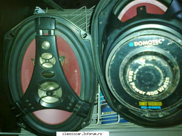 Cumpar doua boxe ovale - Dimensiunea lui este 24/16 cm - Cumparari piese