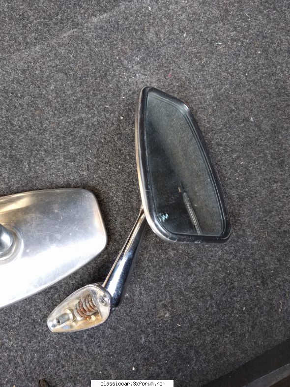 Cumpar doua oglinzi cromate de Dacie - renault 12G - Cumparari piese