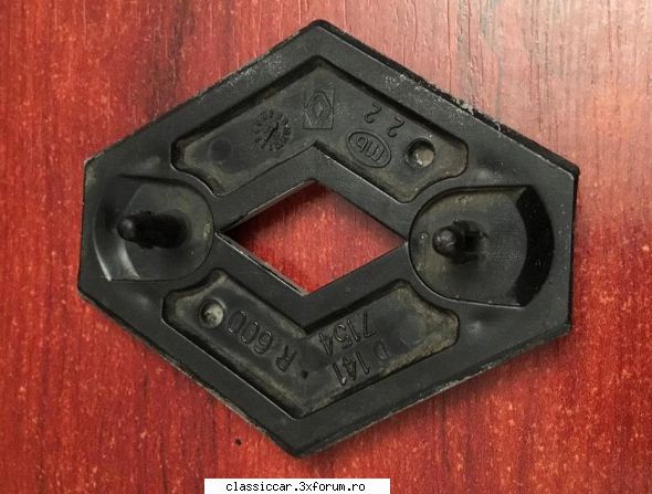 Cumpar embleme, placute, inscriptii auto-moto - classicfan - Cumparari piese