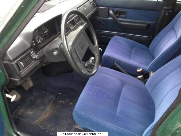 Cumpar haion Volvo 245 sau masina pentru piese - radio ma intereseaza, consola doar daca - Cumparari piese