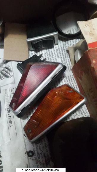 Cumpar lampi stationare Dacia 1300 - Lampita rosie sau set, ca cele din poza de mai - Cumparari piese