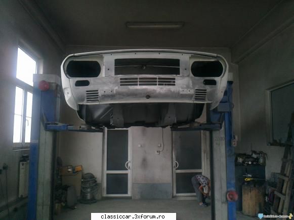 Cumpar masca fata dacia 1300 - Scuze pt. off topic, dar fusta din imagine e de - Cumparari piese