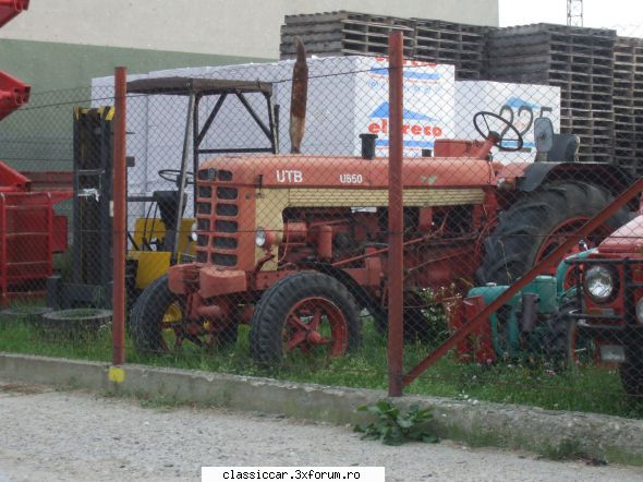 Cumpar utilaj/tractor vechi - Salut, am vazut in primavara tractorul asta, e in - Cumparari auto-moto clasice