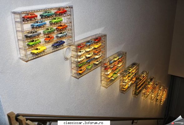 Cumpar vitrine - Nu stie nimeni vre-o posibilitate de a - Modelism si machetute