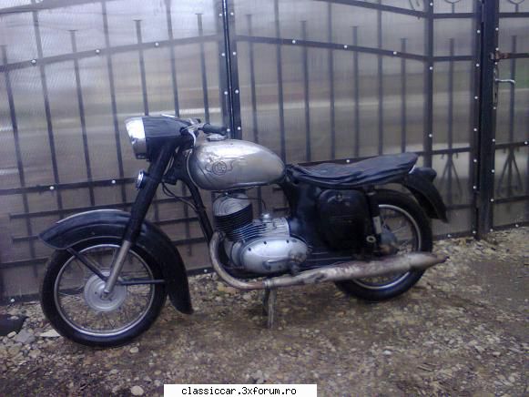 Cz 175 Tip- - Este destul de ingrijita si nu - Prezentare motociclete, motorete si biciclete de colectie
