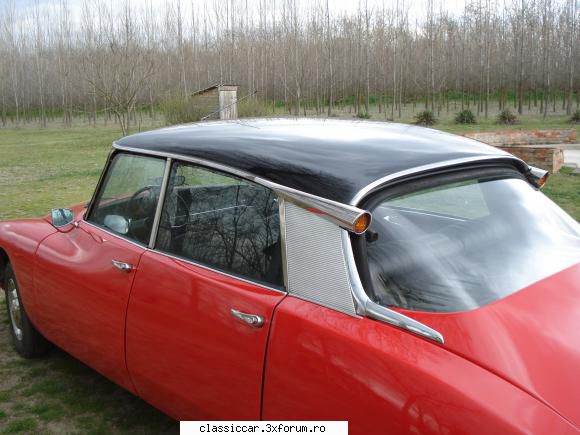 DS rosu belgia - combinatia rosu-negru a fost intotdeauna popular� - Reconditionari si Restaurari