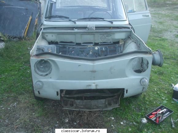 Dacia 1100 din 1970 - Demontarea continua... multa rugina - Prezentare masini