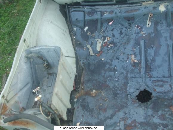 Dacia 1100 din 1970 - Portbagajul a fort imbalsamat cu smoala... arata - Prezentare masini