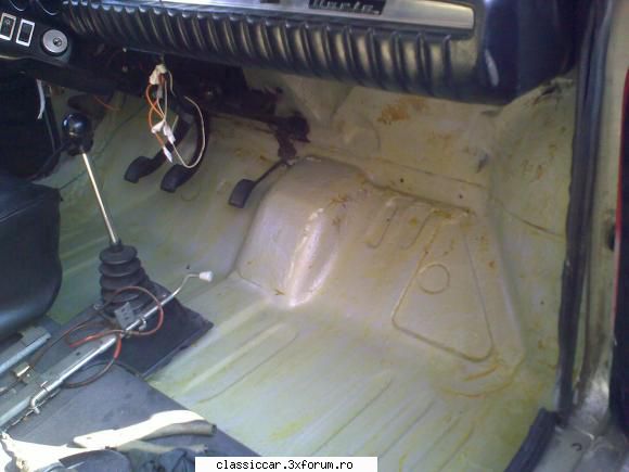 Dacia - Masina a fost data cu ceara la interior, a fost - Prezentare masini