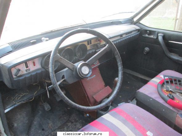 Dacia 1300 - bordul, grila capitonajele destul de bune - Prezentare masini