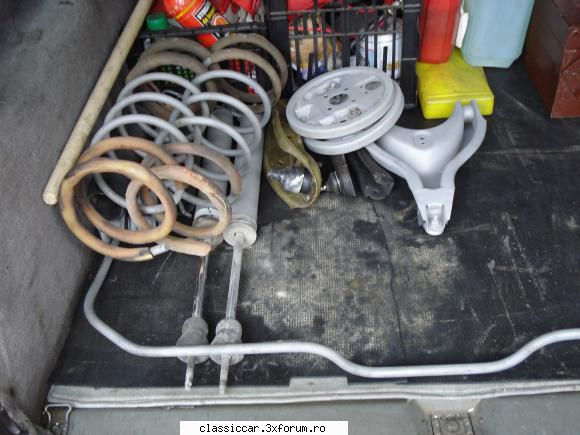 Dacia - alte bun�t�ti inc�rcate deja in "camionul b�tr�n - Prezentare masini