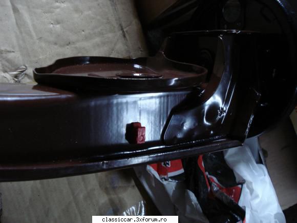 Dacia - si patentele de plastic care fixeaz� tevile de - Prezentare masini