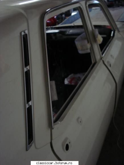 Dacia - tot nenorocitel�e astea de ornamente , din cele 4 - Prezentare masini