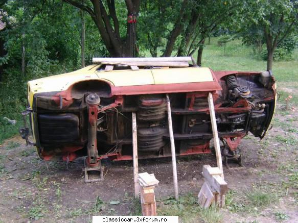 Dacia - Galbena - Dupa care am dat-o cu perie de sarma si spalat cu - Reconditionari si Restaurari