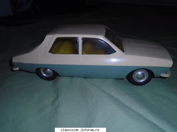Dacia 1300 GIGANTICA - Sosita proaspat la garderoba, o jucarie comunista - Modelism si machetute