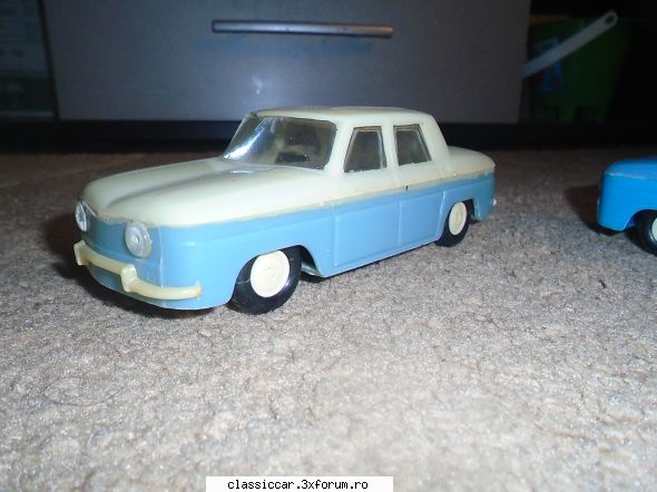 Dacia 1300 GIGANTICA - intrate proaspat la garderoba - Modelism si machetute