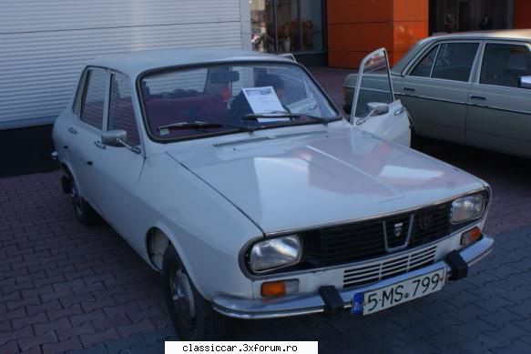 Dacia 1300 din 1980 - si pentru ca suntem romantici avem si o poza cu - Prezentare masini