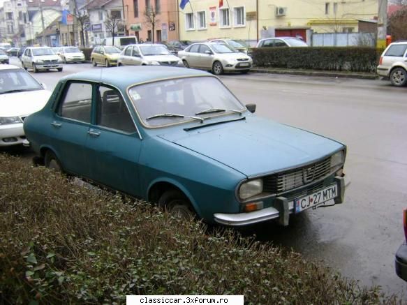 Dacia 1300 verde - arata inca binisor si este folosita aproape zilnic - Am vazut prin Cluj-Napoca
