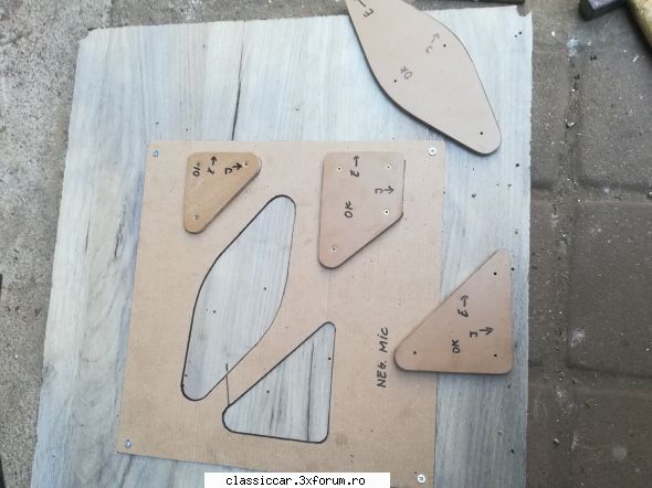 Dacia 1302 - Amatorul - Si formele din parchet laminat - Prezentare masini