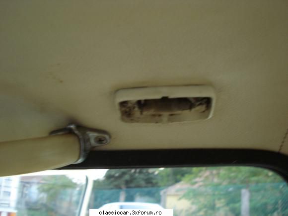 Dacia - lampa de iluminare interioar� basculant� - Prezentare masini