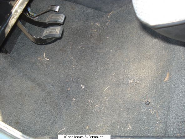 Dacia 1310 TLE 1990 din remat - pedalier i covorul original necur�tat, folosit - Prezentare masini