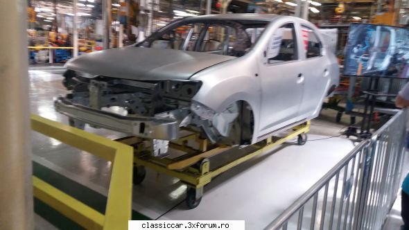 Dacia, 50 de ani �n inimile romanilor - Un logan abia sudat - Arhiva evenimente 2018