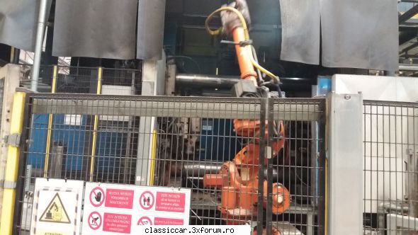 Dacia, 50 de ani �n inimile romanilor - Robo-bloc El se ocupa cu fabricarea - Arhiva evenimente 2018