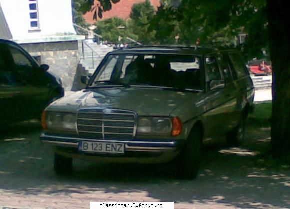 De pe la Predeal - Acum o luna, pe langa biserica, o Cobra T. Cred - Am vazut prin Romania