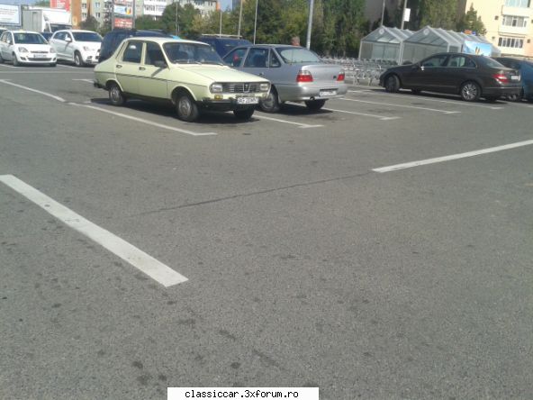 De prin Arges - renault 12G - Am vazut prin Romania