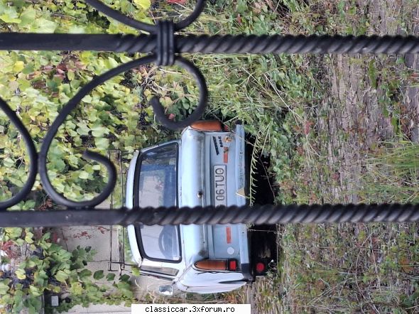 De prin Arges - Trabant �mpietrit de c�nd lumea... =( - Am vazut prin Romania