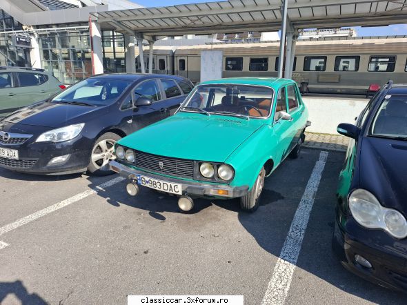 De prin Arges - Parcarea gării' nu dezamăgește - Am vazut prin Romania