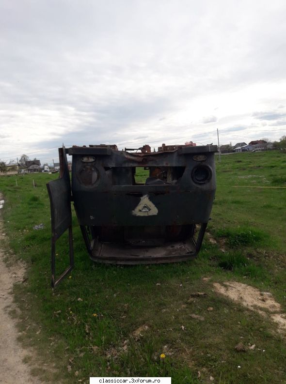 De prin Baia Mare si imprejurimi - UN TV cu burta la soare :)) - Vanatoarea de epave