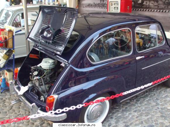 De prin Italia - un fiat 500 arata foarte bine... oamenii astia nu - Din lumea larga