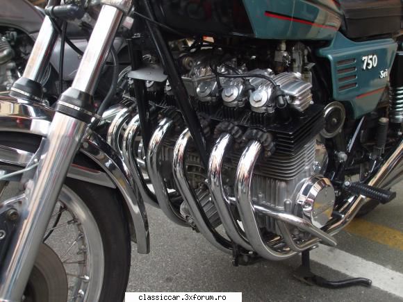 De prin Italia - Primul model din lume de moto in 6 cilindri - Din lumea larga