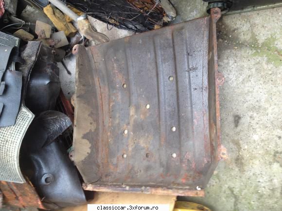 Dezmembrez Dacia 1300 - Scut rezervor 35 lei - Vanzari  piese si accesorii