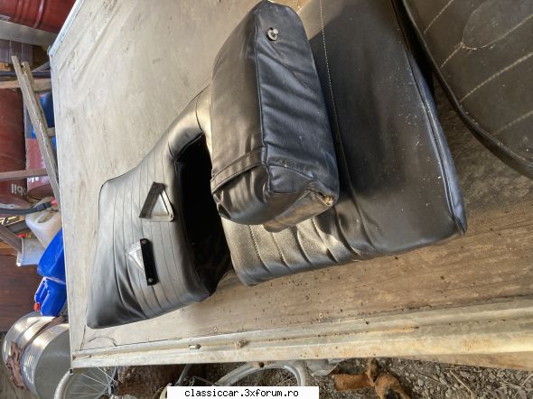 Dezmembrez Dacia 1300 - bancheta in stare destul de proasta 50 lei - Vanzari  piese si accesorii