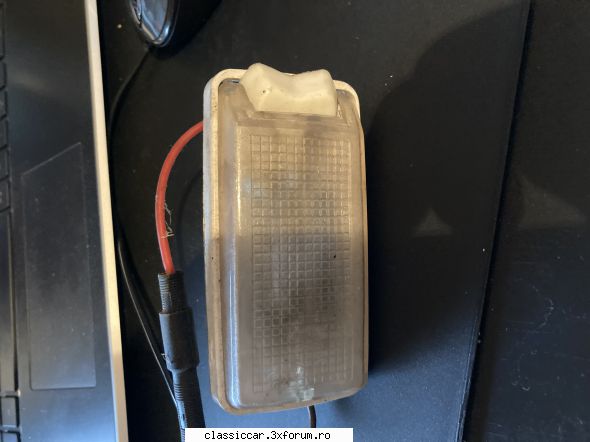 Dezmembrez Dacia 1300 - Lampa plafon 15 lei - Vanzari  piese si accesorii