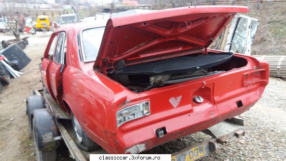 Dezmembrez Opel Rekord C din 1968 - Capotele bune. Fusta fata si spate bune - Vanzari  piese si accesorii