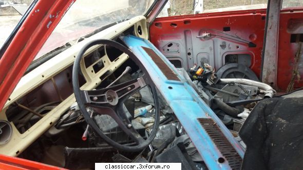 Dezmembrez Opel Rekord C din 1968 - Volan, plasticaraie - Vanzari  piese si accesorii