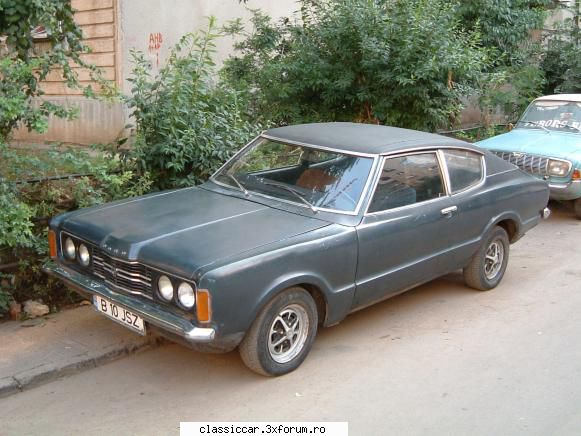 Din Oradea - Taunusul mk1 coupe din prima poza cu curtea - Am vazut prin Romania
