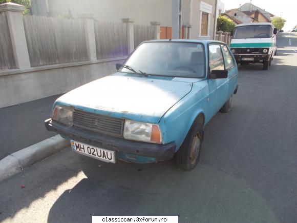 Din Severin - oltcit cu capace romb de dacie cam trist =( - Am vazut prin Romania