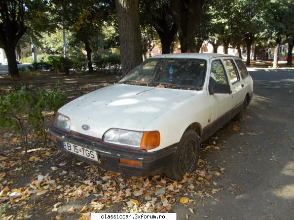Din Severin - ford sierra break abandonat prin severin - Am vazut prin Romania