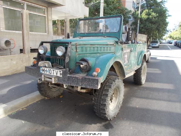 Din Severin - vad ca nu e un m461, scria 250D, oare are motor - Am vazut prin Romania