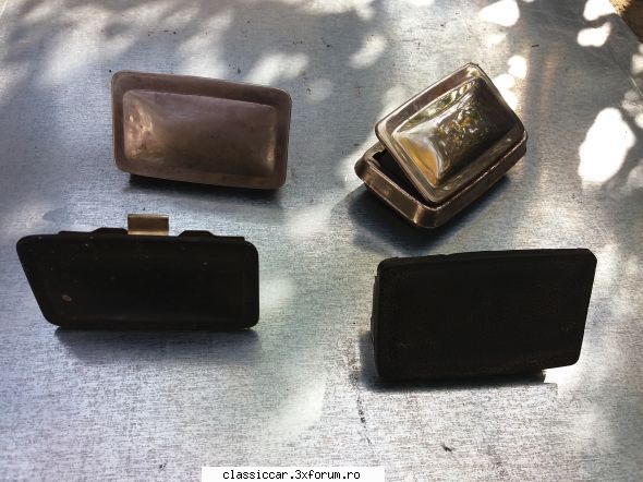 Diverse piese de vanzare - Scrumiere portiere 35 lei toate - Vanzari  piese si accesorii