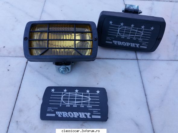 Diverse piese de vanzare - Set proiectoare plastic. Nu au becuri. Pret 60 - Vanzari  piese si accesorii