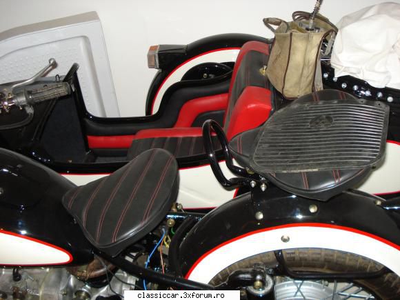 Dnepr cu atas - cv2adi - Prezentare motociclete, motorete si biciclete de colectie