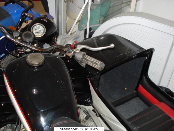 Dnepr cu atas - cv2adi - Prezentare motociclete, motorete si biciclete de colectie