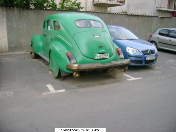 Dodge Sedan 1939 in Bucuresti - undeva langa o piata - Am vazut prin Romania